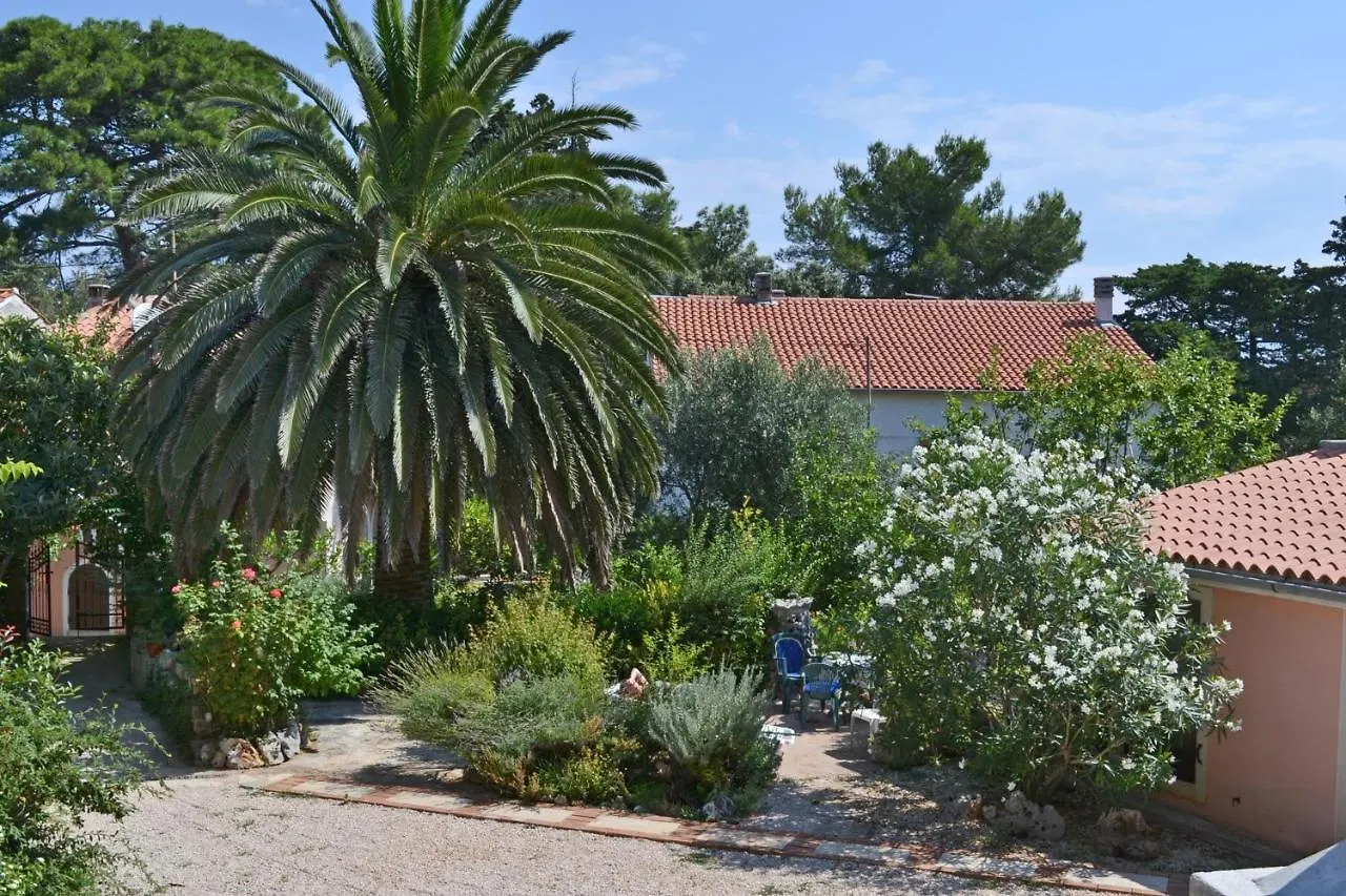 Apartment Veli Losinj 8029B