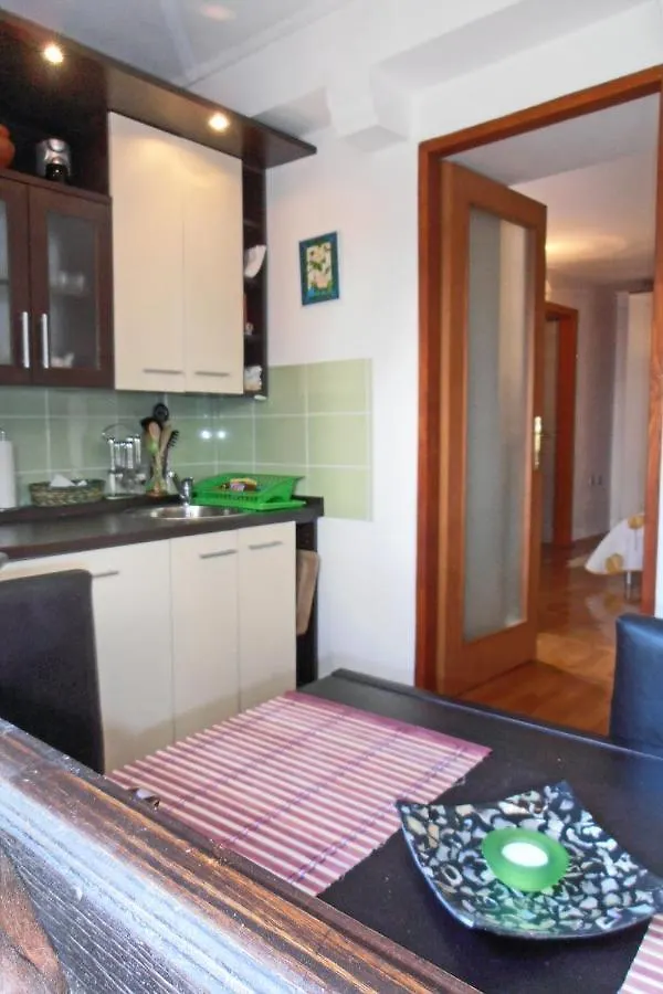 Apartment Veli Losinj 8029B